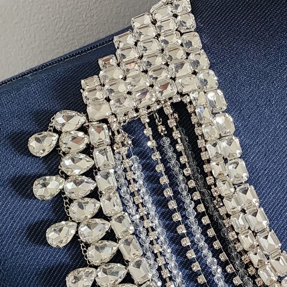 Stunning Glam Large Crystal Bib Necklace - Picture 3 of 7